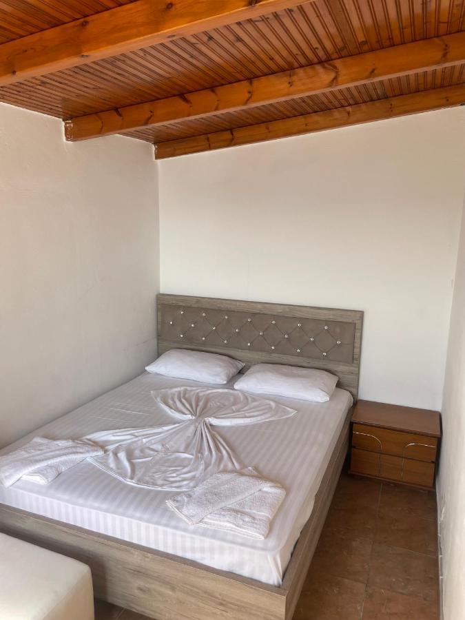 Sea View Apartments Vlore Bagian luar foto