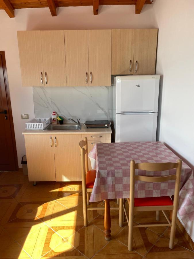 Sea View Apartments Vlore Bagian luar foto