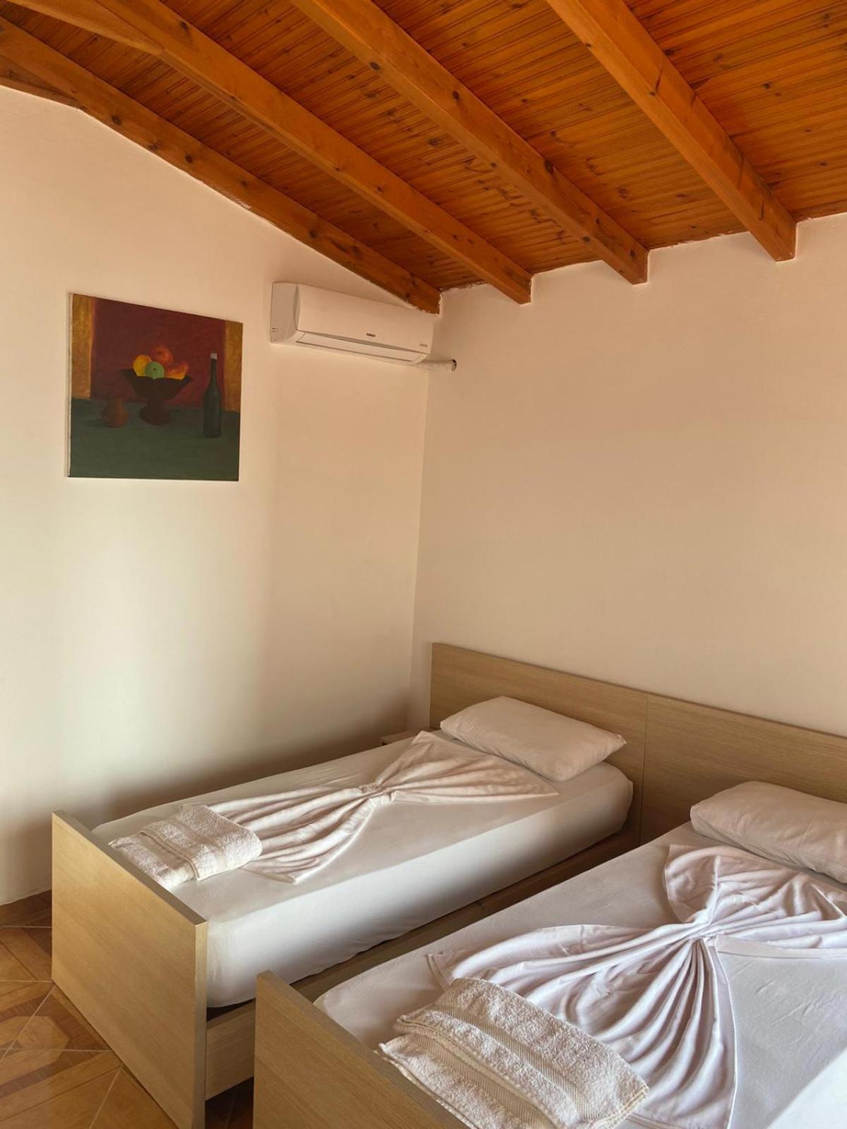 Sea View Apartments Vlore Bagian luar foto